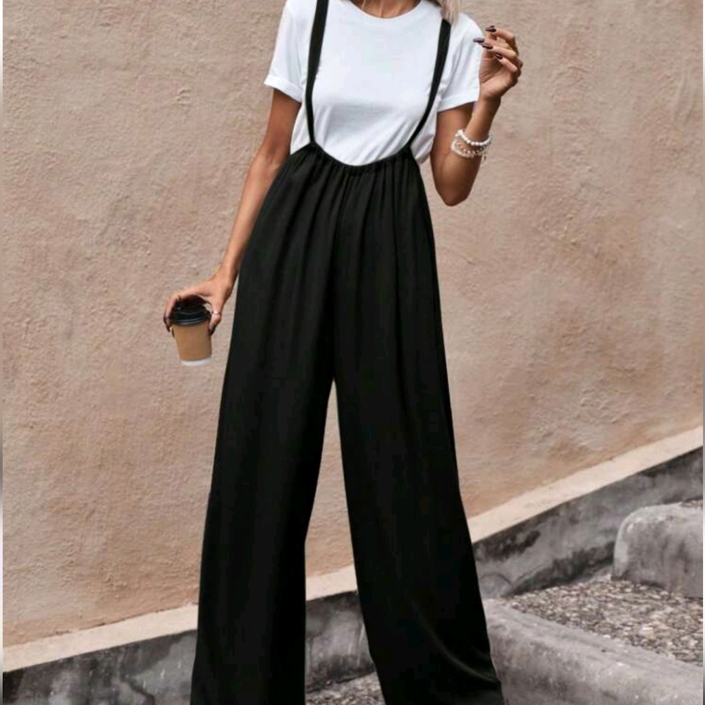 ✨HP✨NWOT SHEIN Black Casual Jumpsuit Overalls